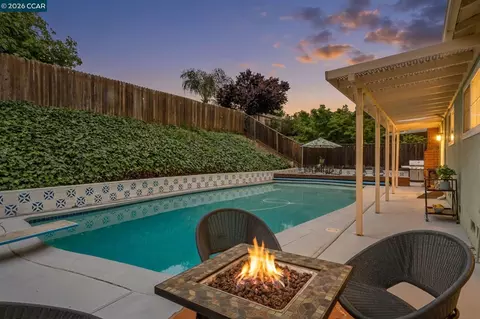 1948 Rainier Dr, Martinez, CA 94553