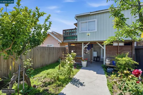 Exterior - 682 8th St, Richmond, CA 94801 photo 13 of 23