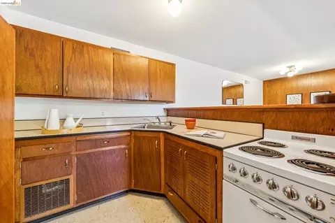 Kitchen - 1113 Hillview Rd, Berkeley, CA 94708 photo 5 of 5