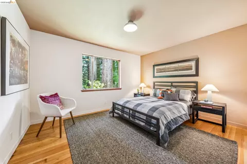 Bedroom - 1113 Hillview Rd, Berkeley, CA 94708 photo 4 of 6