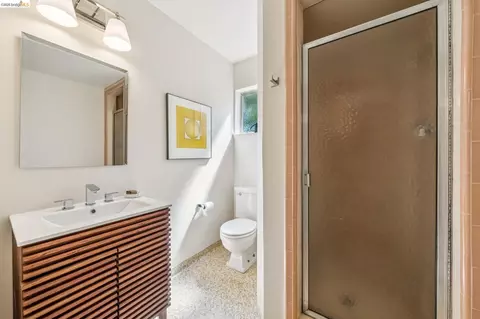 Bath - 1113 Hillview Rd, Berkeley, CA 94708 photo 4 of 4