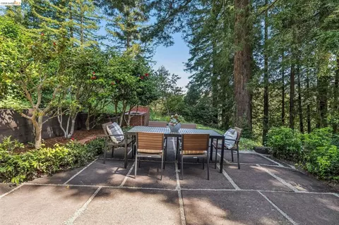 Exterior - 1113 Hillview Rd, Berkeley, CA 94708 photo 6 of 9