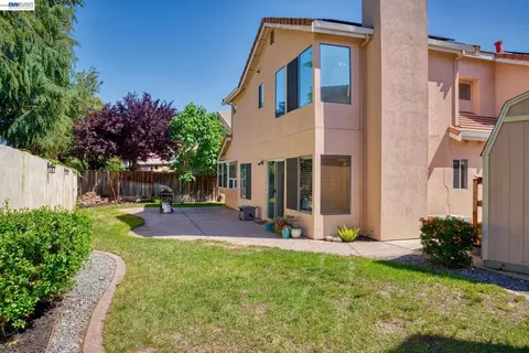 Exterior - 1930 Tahoe Cir, Tracy, CA 95376 photo 1 of 10