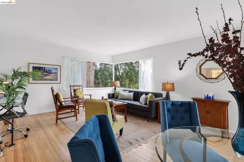 Living - 1825 Highland Pl #1831, Berkeley, CA 94709 photo 3 of 4