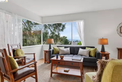 Living - 1825 Highland Pl #1831, Berkeley, CA 94709 photo 2 of 4