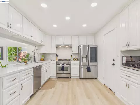 Kitchen - 7482 Larkdale Ave, Dublin, CA 94568 photo 1 of 4