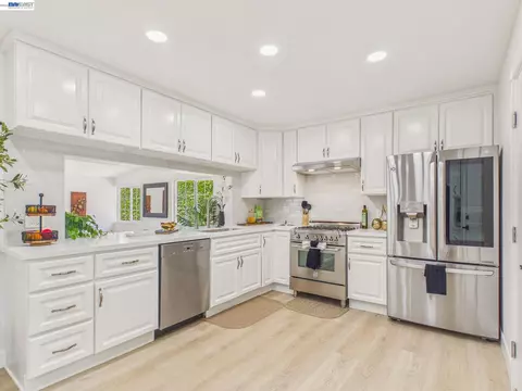 Kitchen - 7482 Larkdale Ave, Dublin, CA 94568 photo 2 of 4