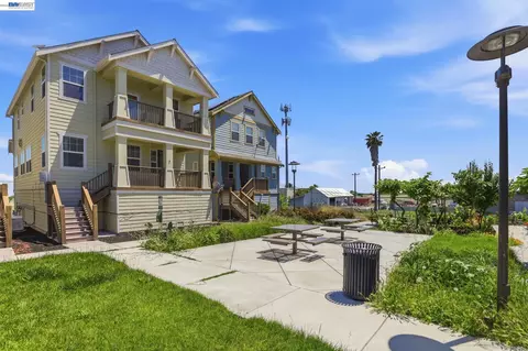 Exterior - 710 Anne Marie Way, Isleton, CA 95641 photo 9 of 12