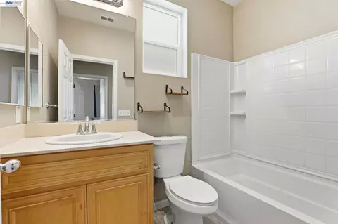 Entry Way - 710 Anne Marie Way, Isleton, CA 95641 photo 3 of 3