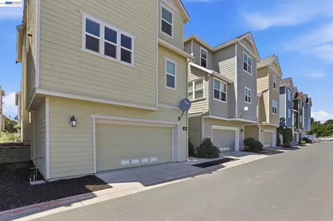 Exterior - 710 Anne Marie Way, Isleton, CA 95641 photo 11 of 12