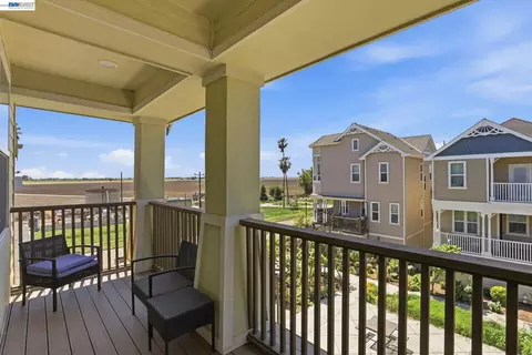 Exterior - 710 Anne Marie Way, Isleton, CA 95641 photo 7 of 12