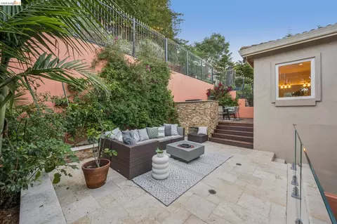 Exterior - 6929 Bristol Dr, Berkeley, CA 94705 photo 6 of 12