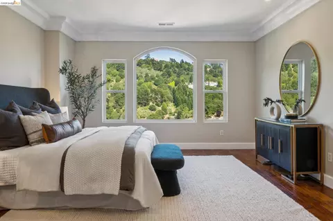 Bedroom - 6929 Bristol Dr, Berkeley, CA 94705 photo 1 of 7
