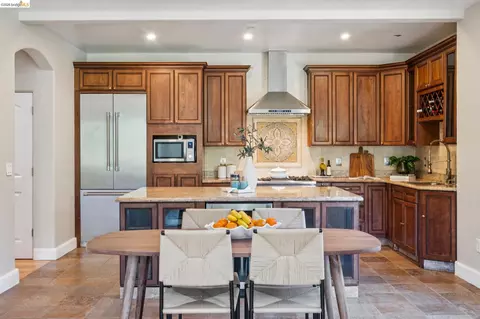 Kitchen - 6929 Bristol Dr, Berkeley, CA 94705 photo 2 of 4