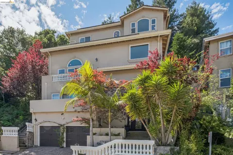 6929 Bristol Dr, Berkeley, CA 94705