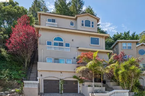Exterior - 6929 Bristol Dr, Berkeley, CA 94705 photo 11 of 12