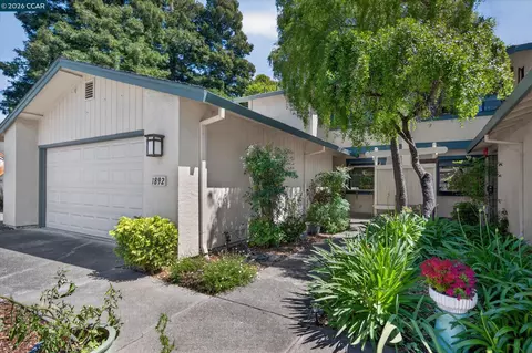 1892 London Dr, Benicia, CA 94510