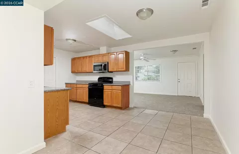 Other - 252 Madison Ave, Bay Point, CA 94565 photo 2 of 3