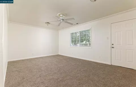 Living - 252 Madison Ave, Bay Point, CA 94565 photo 4 of 6