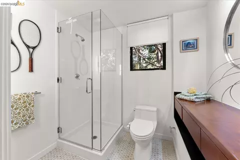 Bath - 875 Colusa Ave, Berkeley, CA 94707 photo 1 of 2