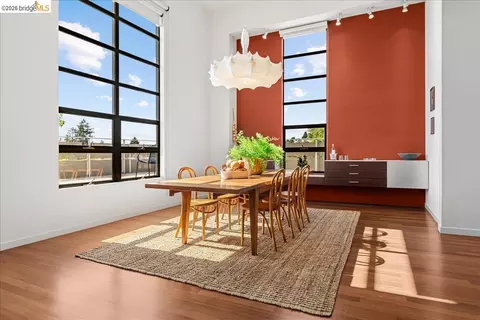 Dining - 875 Colusa Ave, Berkeley, CA 94707 photo 1 of 5