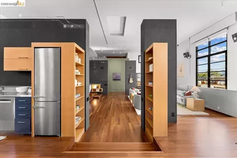 Entry Way - 875 Colusa Ave, Berkeley, CA 94707 photo 1 of 3