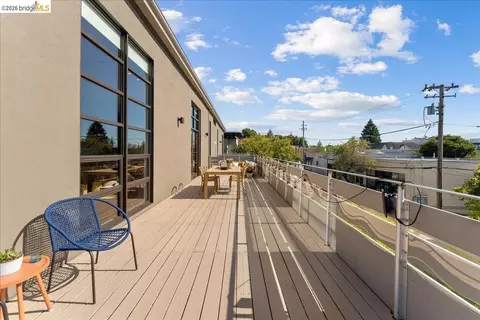 Exterior - 875 Colusa Ave, Berkeley, CA 94707 photo 3 of 9
