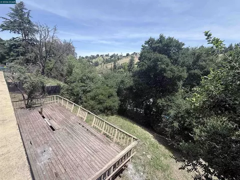 Exterior - 93 Mackie Dr, Martinez, CA 94553 photo 3 of 3