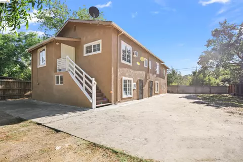 941 Burkett Ave, Stockton, CA 95205