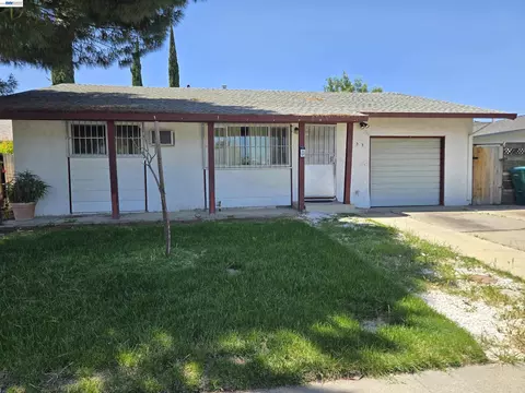6933 Kermit Ln, Stockton, CA 95207