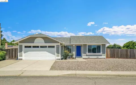 4900 Fairmont Ct, Fairfield, CA 94534