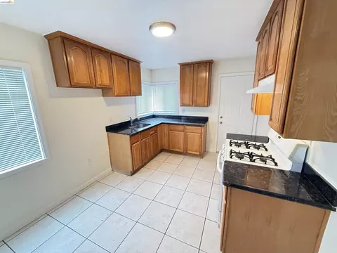 Kitchen - 1817 73rd Ave, Oakland, CA 94621 photo 2 of 3
