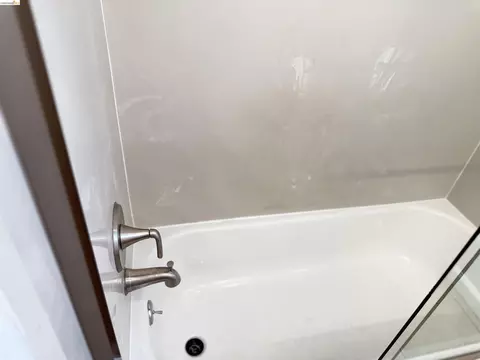 Bath - 1817 73rd Ave, Oakland, CA 94621 photo 2 of 2