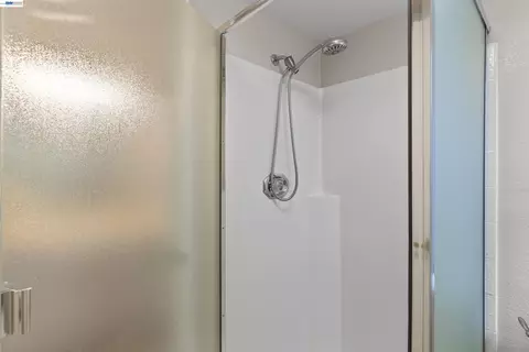 Bath - 6159 Corte Padre, Pleasanton, CA 94566 photo 3 of 7