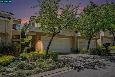 2042 Lost Lake Pl, Martinez, CA 94553