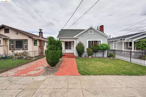 8115 Iris St, Oakland, CA 94605