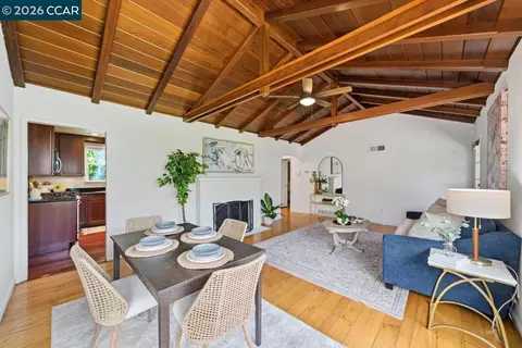 Living - 1306 Mariposa St, Vallejo, CA 94590 photo 3 of 7