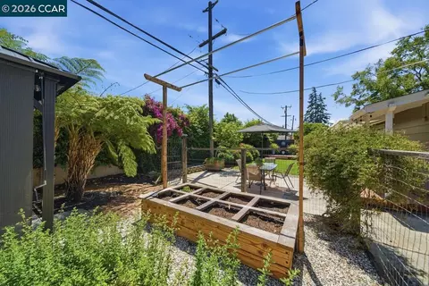 Exterior - 1306 Mariposa St, Vallejo, CA 94590 photo 13 of 17