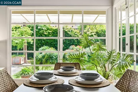 Dining - 1306 Mariposa St, Vallejo, CA 94590 photo 2 of 2