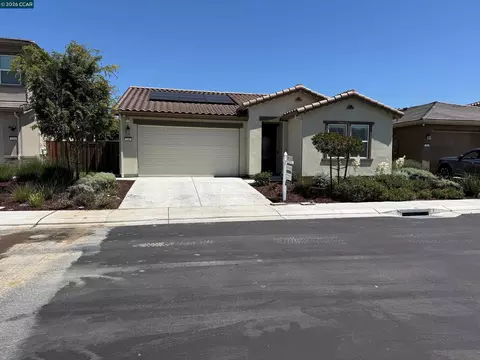 540 Vanek Dr, Oakley, CA 94561