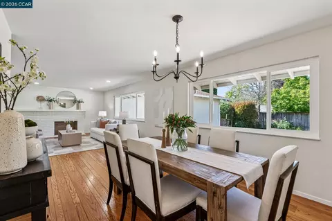 Dining - 152 Tharp Dr, Moraga, CA 94556 photo 1 of 4