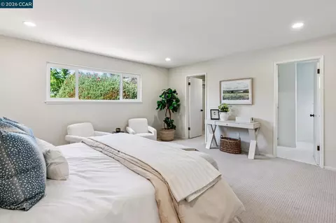 Bedroom - 152 Tharp Dr, Moraga, CA 94556 photo 1 of 3