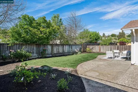Exterior - 152 Tharp Dr, Moraga, CA 94556 photo 7 of 9