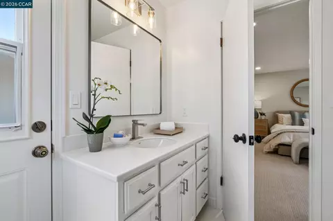 Bath - 152 Tharp Dr, Moraga, CA 94556 photo 1 of 3