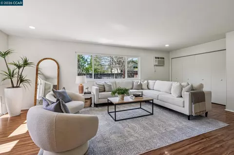 Living - 152 Tharp Dr, Moraga, CA 94556 photo 6 of 8