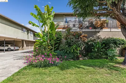 Exterior - 76 Oakes Blvd, San Leandro, CA 94577 photo 5 of 12