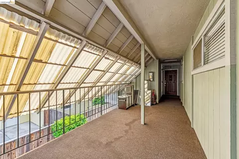 Entry Way - 76 Oakes Blvd, San Leandro, CA 94577 photo 1 of 1