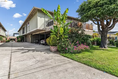 76 Oakes Blvd, San Leandro, CA 94577