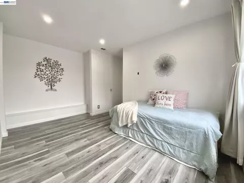 Bedroom - 277 Hackamore Cmn, Fremont, CA 94539 photo 4 of 4