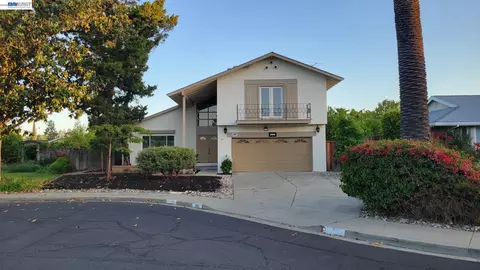 861 Saint John Cir, Concord, CA 94518